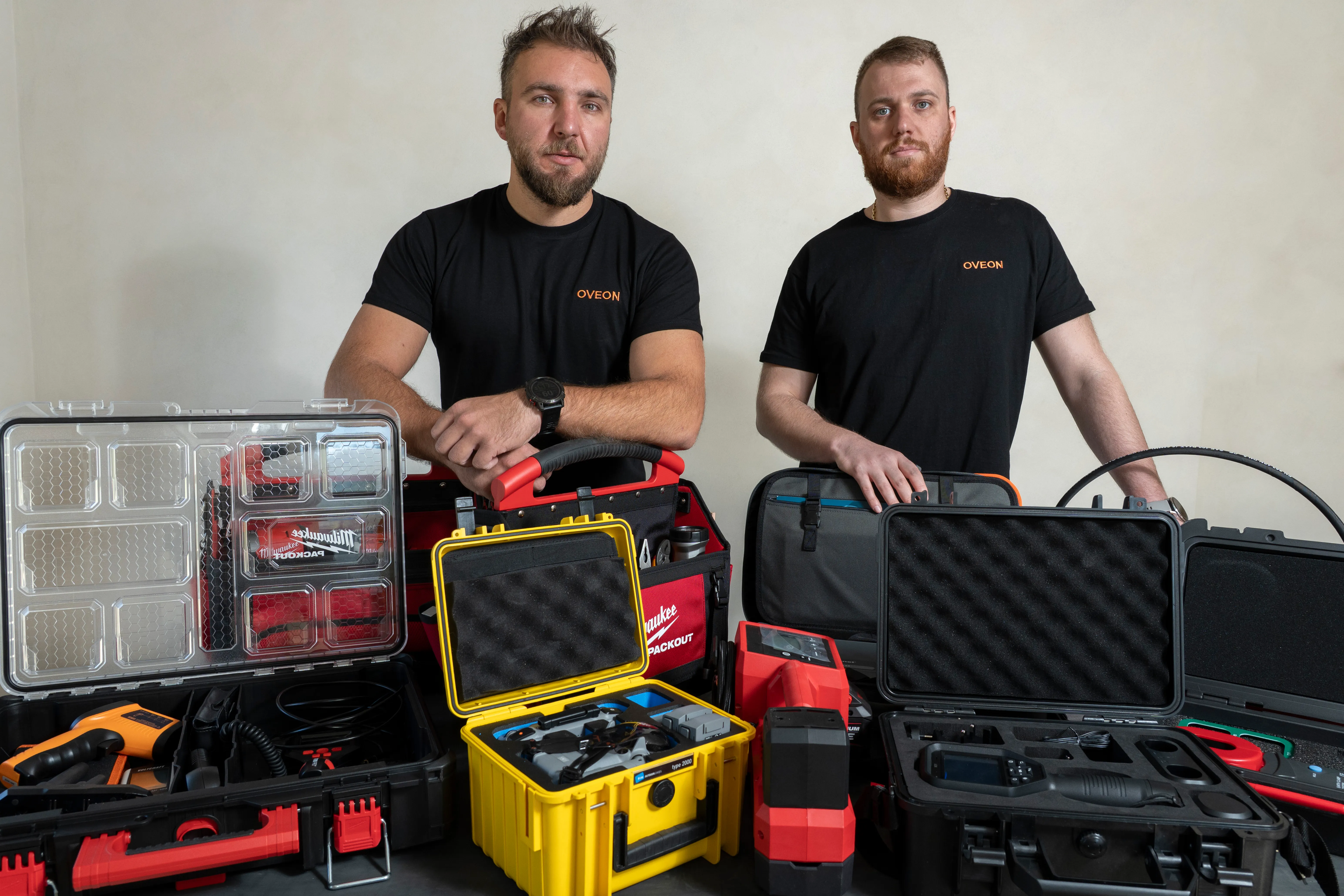Technik Oveon pri kontrole nehnuteľnosti